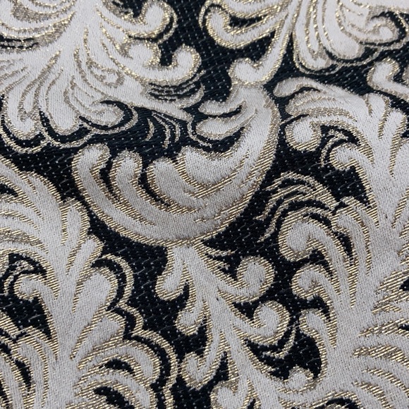 Mini skirt perfect for New Years! - Picture 5 of 5